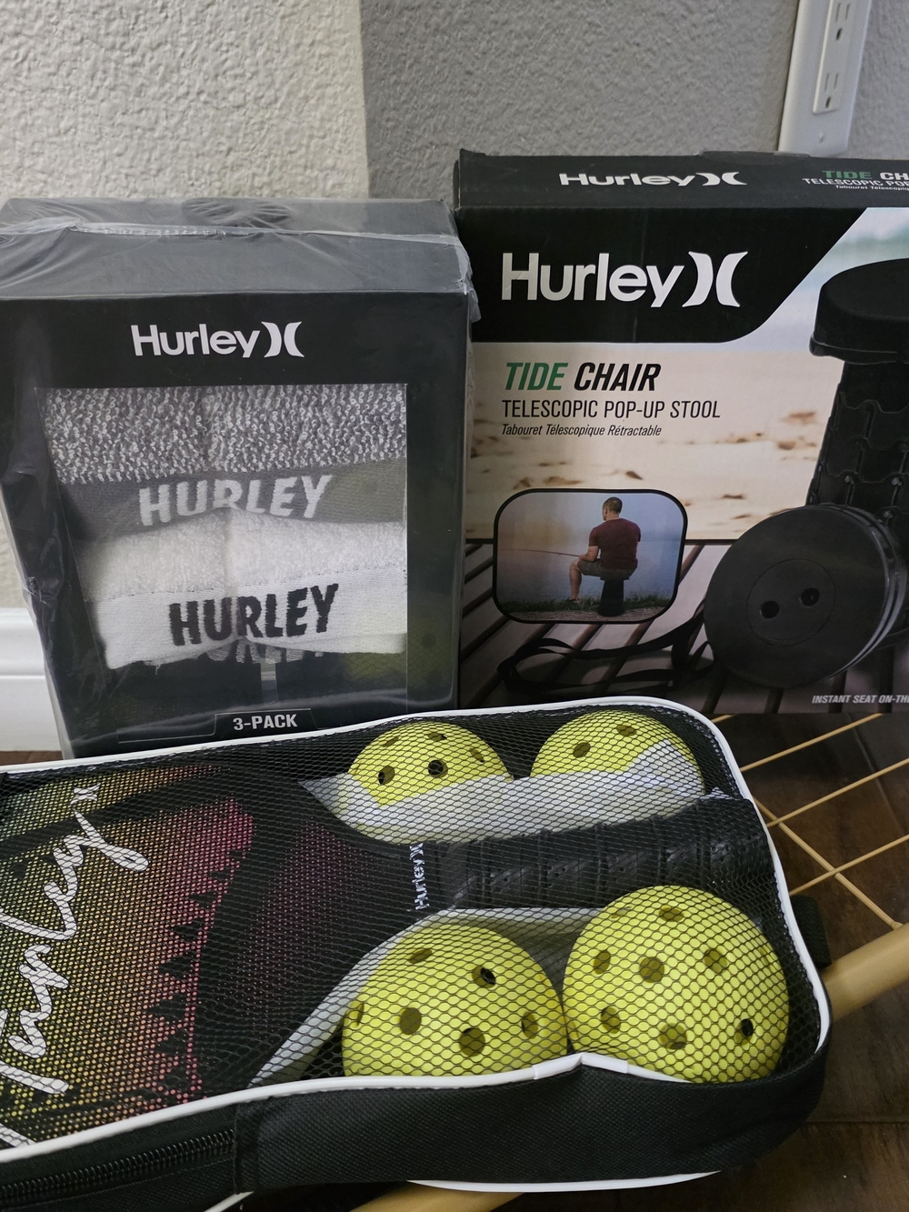 Hurley 3-Pack Fitness Towels — Black and White